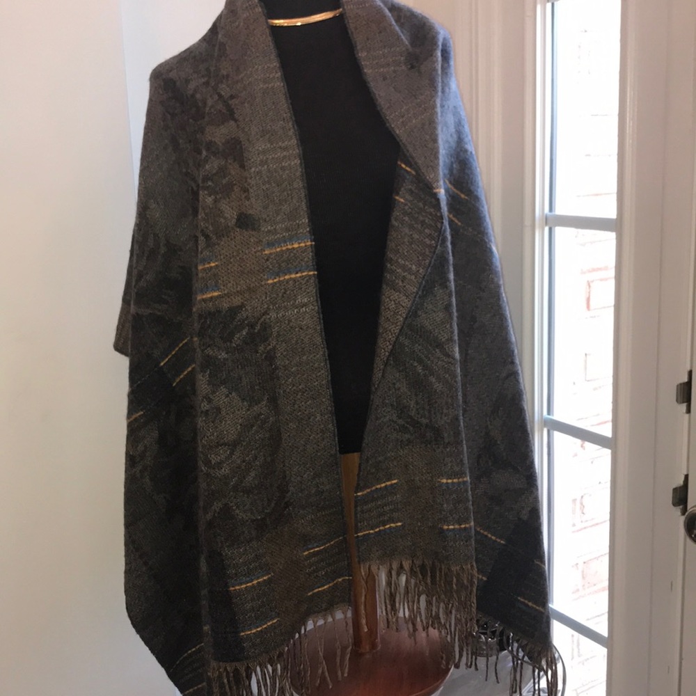 Large Scarf/Wrap - image 5